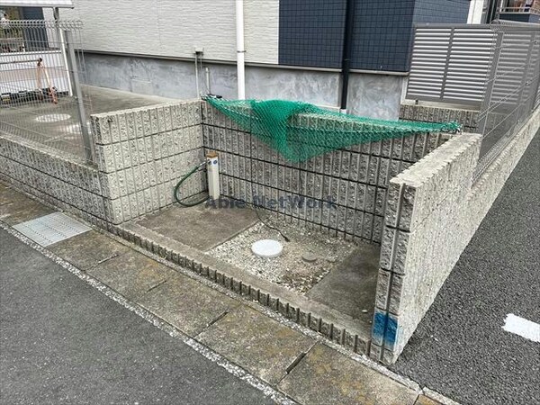 その他(※敷地内ごみ捨て場)