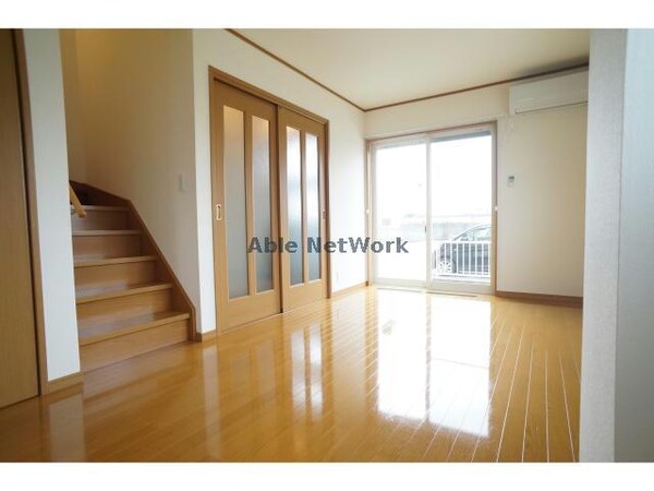 リビングダイニング(※反転タイプです。)