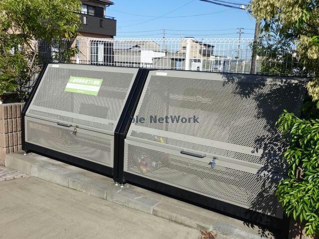 物件外観写真8　(ゴミステーション)