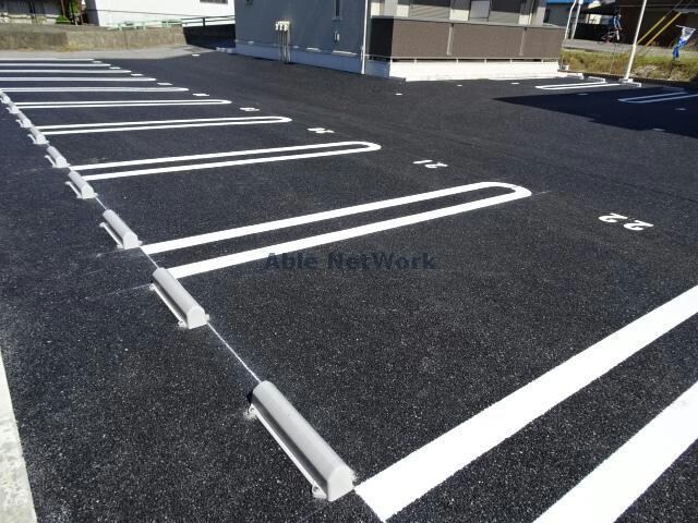 物件外観写真11　(ダブルライン)