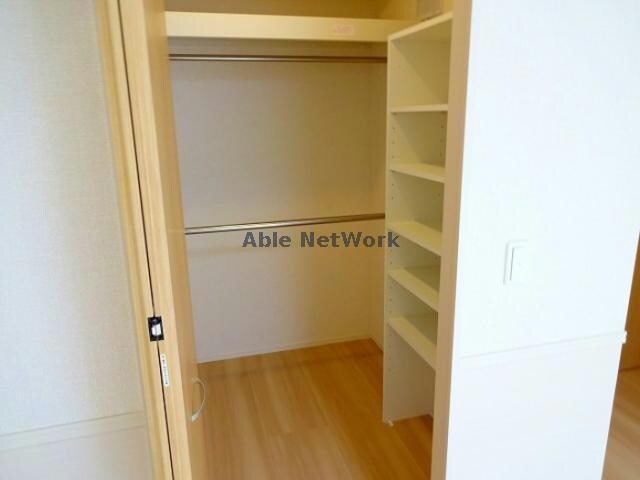 収納(ウオークインクローゼット)