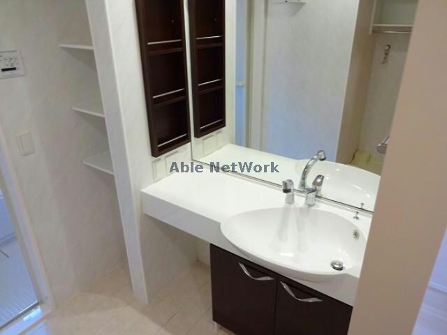 洗面所・脱衣所(シャンプードレッサー)