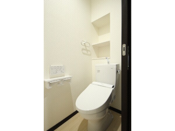 トイレ(温水洗浄便座)