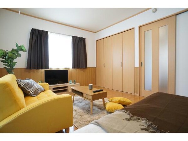 リビングダイニング(わくどき家具家電付room)