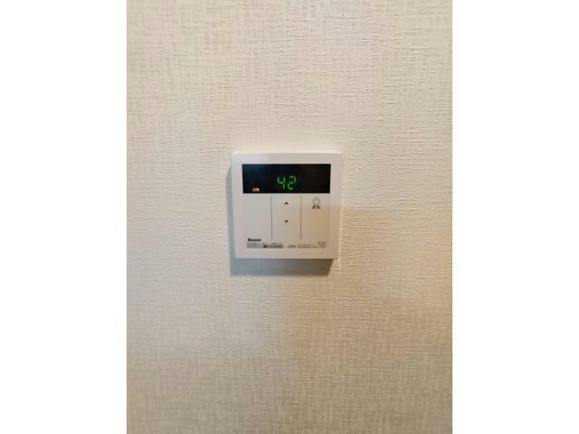 物件内観写真17　(温度調節器)
