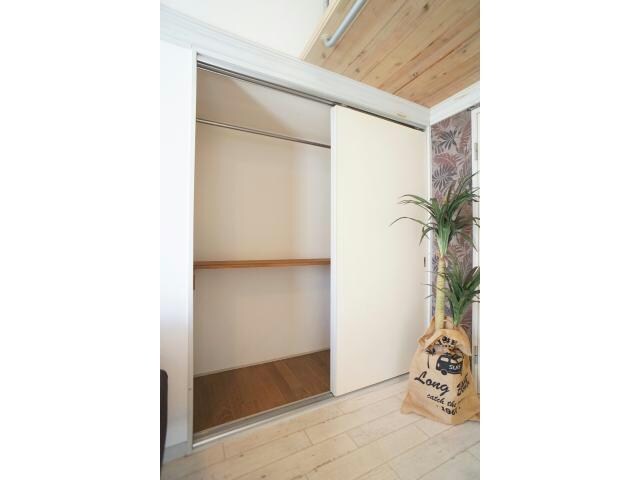 物件内観写真10　(クローゼットタイプの収納)