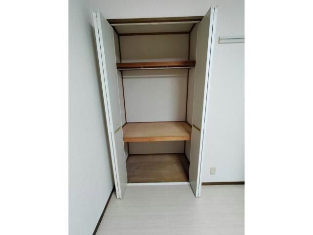 物件内観写真10　(北洋間収納)