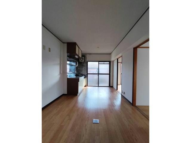 物件内観写真7　(９帖のダイニングキッチン♪)