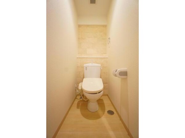 トイレ(温水洗浄便座)