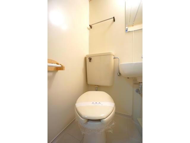 物件内観写真12　(トイレ)