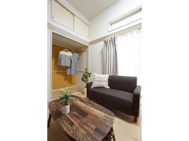 物件内観写真7　(オープンクローゼット)