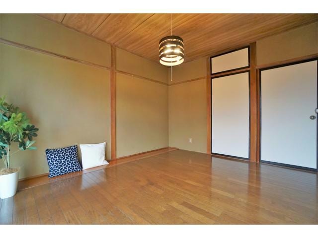 物件内観写真4　(洋間)