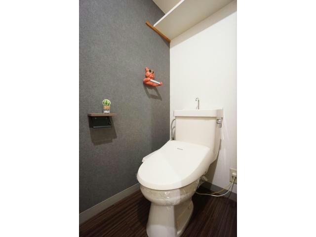 物件内観写真9　(温水洗浄便座)