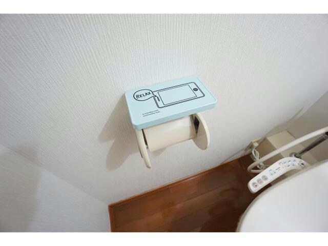 物件内観写真16　(お手洗いにはスマホ置き♪)