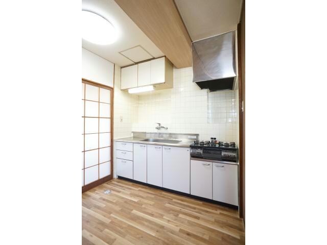 物件内観写真8　(2口ガスコンロ付き)