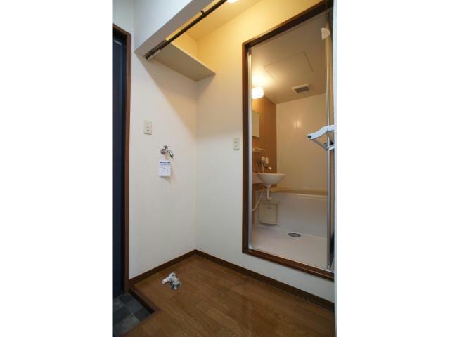 物件内観写真10　(脱衣スペースあり)