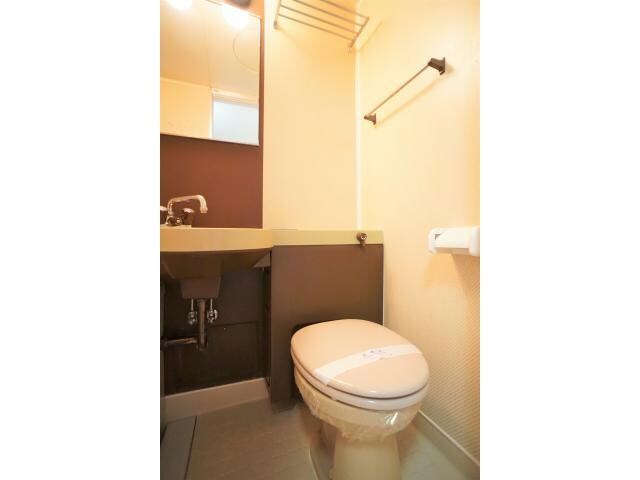 物件内観写真9　(トイレ)