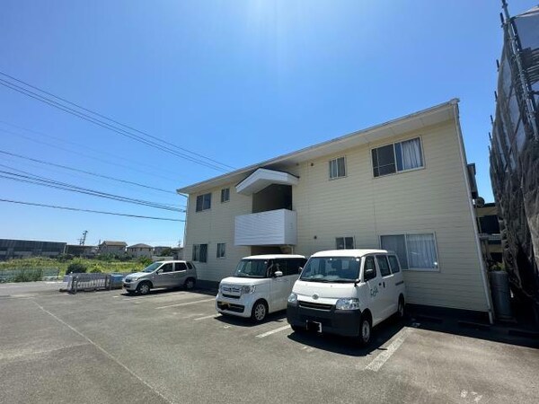 駐車場(B棟　全部屋角部屋の中階段〇)