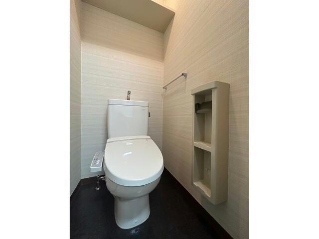 物件内観写真9　(温水洗浄便座付き)