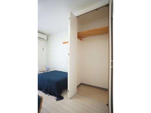 物件内観写真6　(クローゼットタイプの収納)