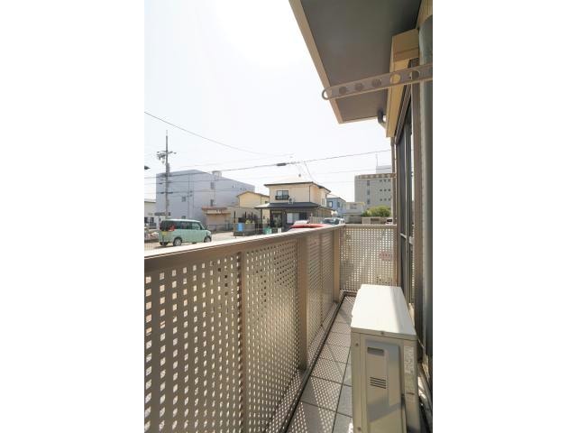 物件内観写真14　(南向き！日当たり良好♪)