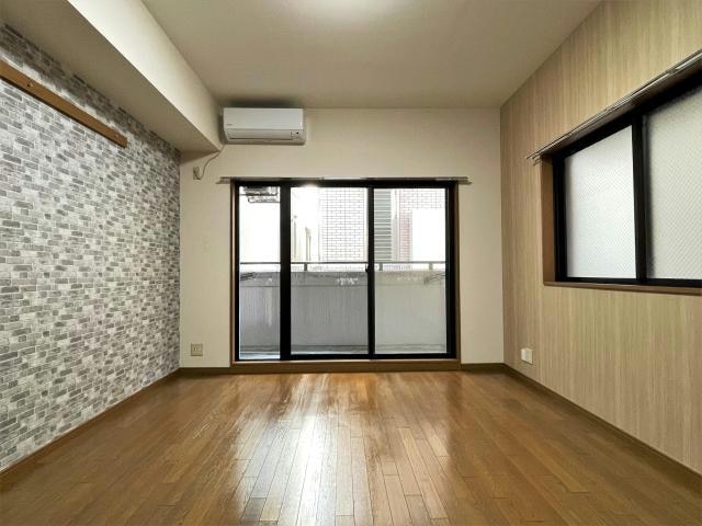 物件内観写真8　(クロス張替え済み♪)