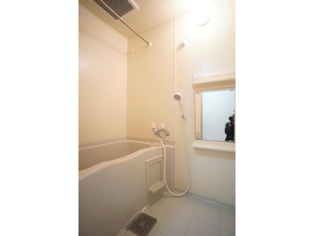 物件内観写真10　(浴室乾燥機付き)