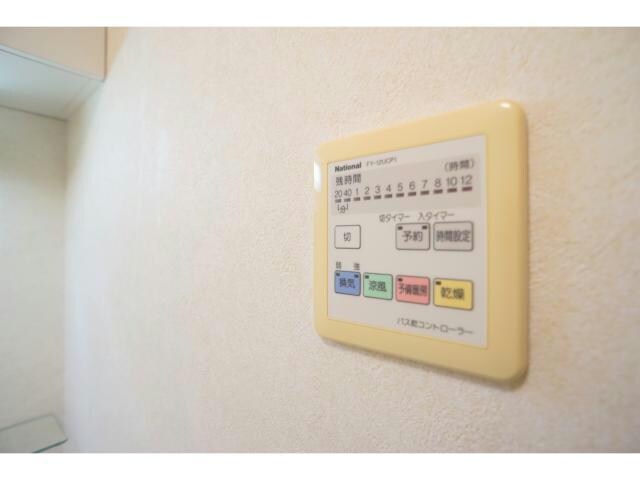 物件内観写真13　(浴室乾燥機付き)