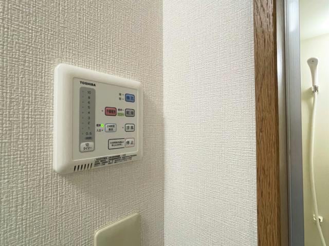 物件内観写真17　(浴室乾燥機付き)