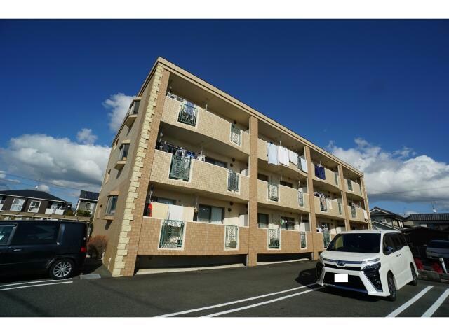 物件外観写真3　(南向きで良きです♪)