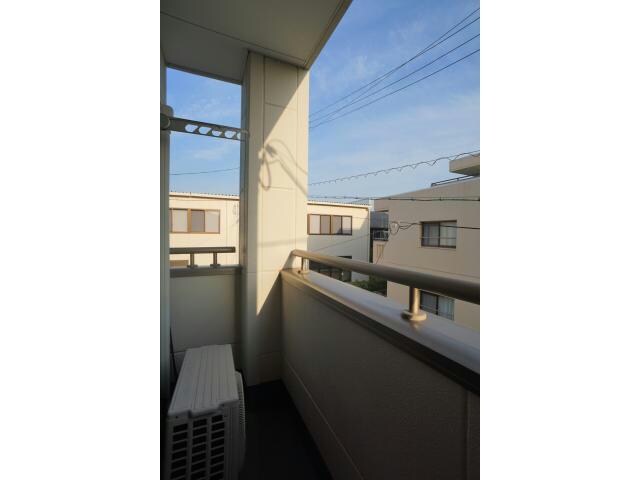 物件内観写真11　(南面バルコニー)