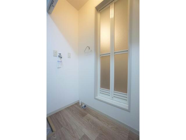 物件内観写真13　(脱衣スペースあり)