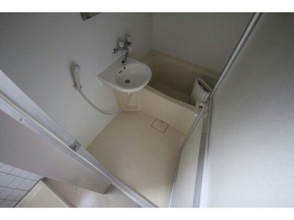 バス／シャワールーム等(同マンション内、別のお部屋の写真です。)