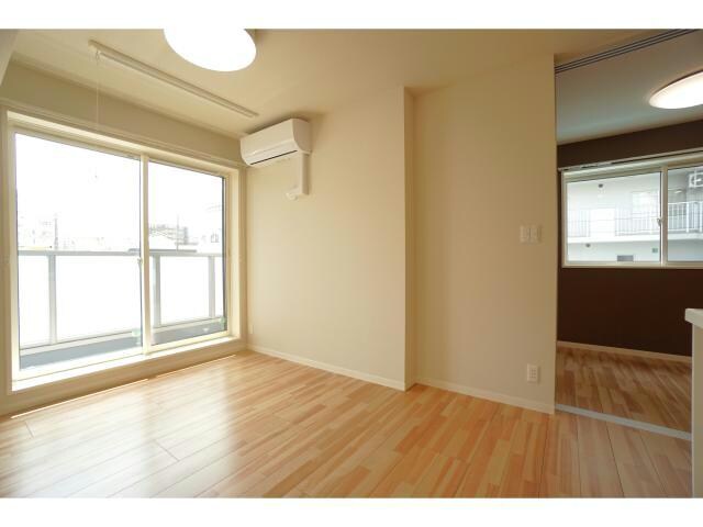 物件内観写真4　(エアコン付き)