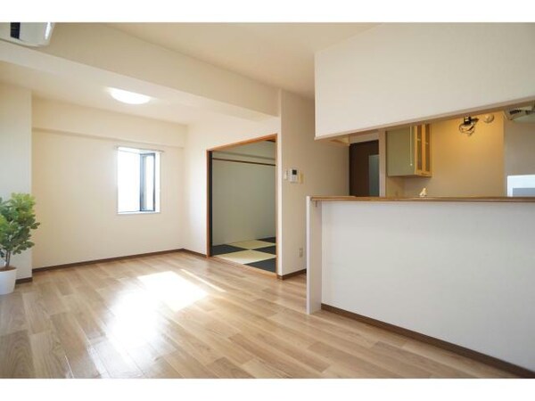 リビングダイニング(対面キッチン♪)