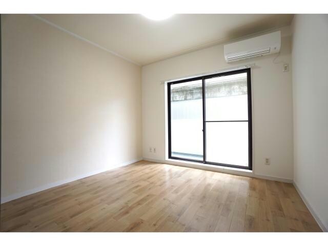 物件内観写真6　(角部屋)