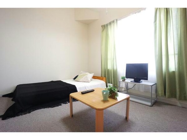 リビングダイニング(ロフト付きワンルーム★)