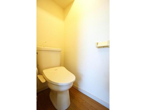 トイレ(温水洗浄便座付き)