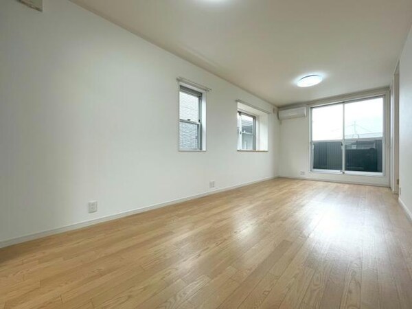 リビングダイニング