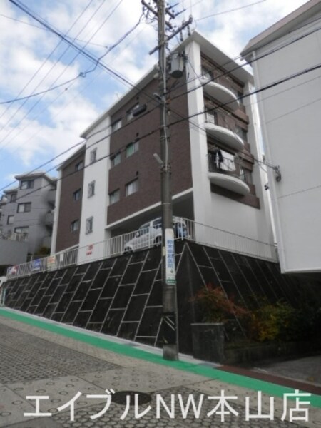 鹿子マンション外観写真