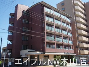 メゾン田代本通外観写真