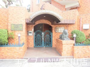 ライオンズマンション覚王山第３外観写真