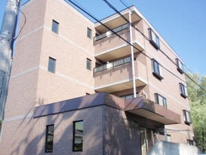 バローネ八雲外観写真