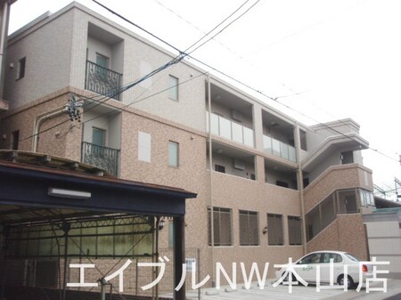 ピオーネ覚王山外観写真