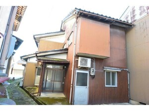 南砺市松原貸家外観写真