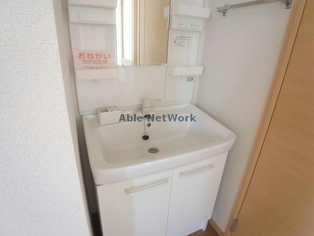 物件内観写真14　(洗面台)
