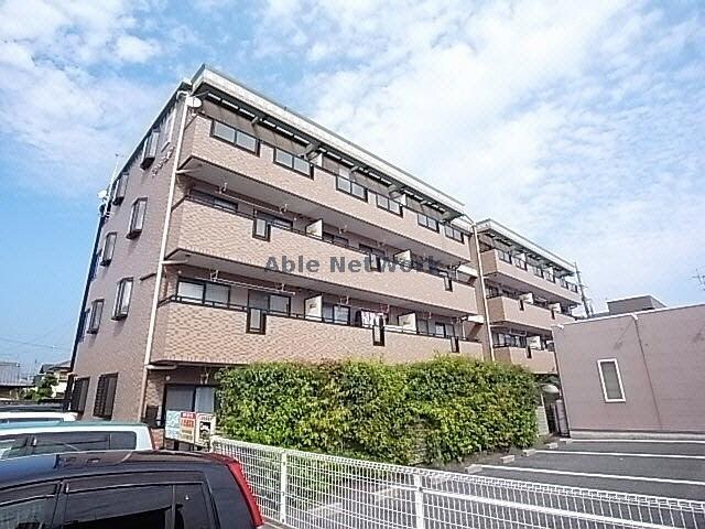 惣武マンションの物件外観写真