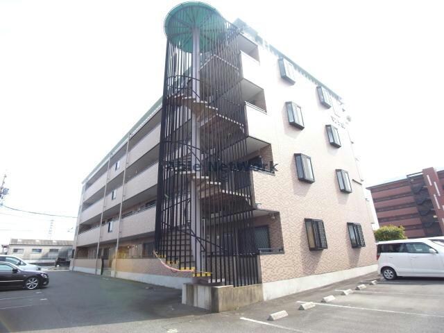 惣武マンションの物件外観写真