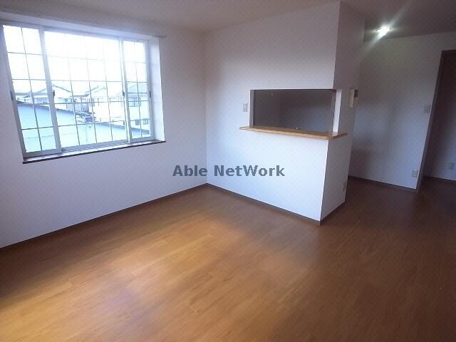 物件内観写真6　(リビング)