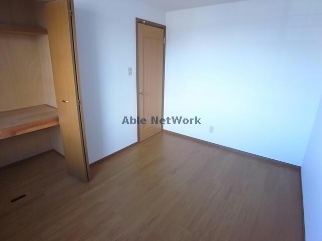 物件内観写真8　(洋室)